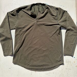 Men's BYLT T-Shirt Green Drop Cut Lux L Henley Casual City Athleisure Minimalist